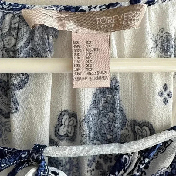 Forever 21 Contemporary Blue Floral Cold Shoulder Bell Sleeve Dress, Size XS - Picture 7 of 16